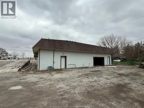 739 County Road 2 Lakeshore ON N0R 1A0
