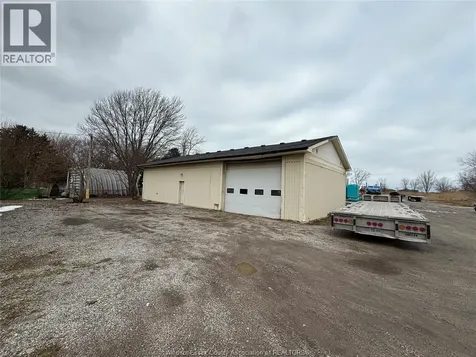 739 County Road 2 Lakeshore ON N0R 1A0