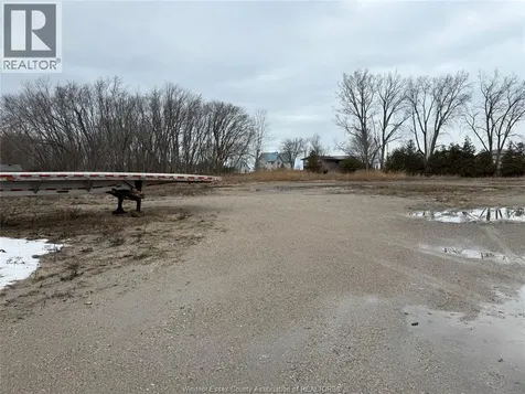 739 County Road 2 Lakeshore ON N0R 1A0