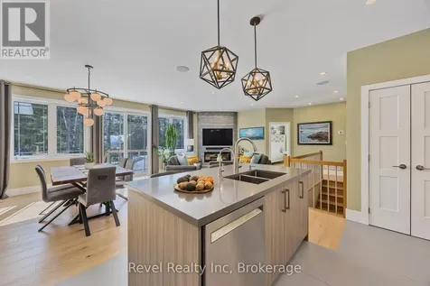 15 Stoney Road Tiny ON L9M 0H2