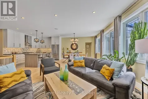 15 Stoney Road Tiny ON L9M 0H2