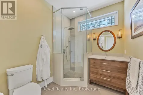 15 Stoney Road Tiny ON L9M 0H2