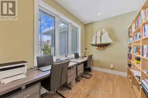 15 Stoney Road Tiny ON L9M 0H2