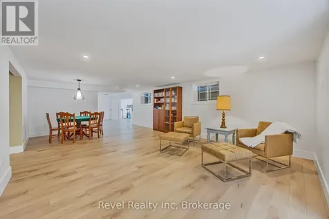 15 Stoney Road Tiny ON L9M 0H2