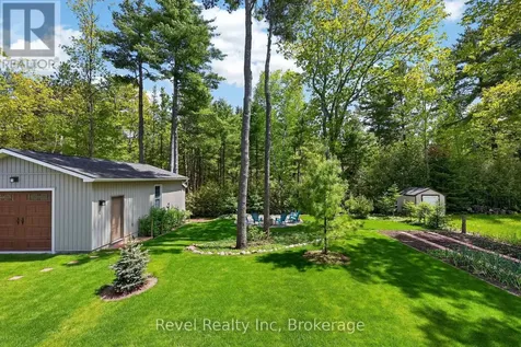 15 Stoney Road Tiny ON L9M 0H2