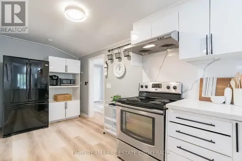 113 River Road East Wasaga Beach ON L9Z 2L4