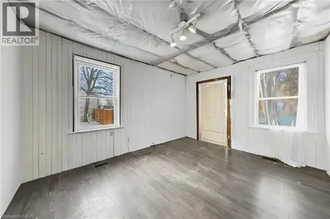 36 River Street Thorold ON L0S 1K0