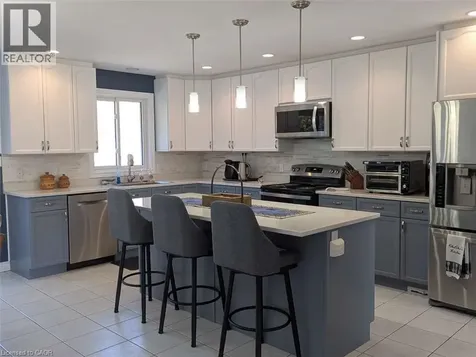 6 Gagnon Court North Bay ON P1B 9V3