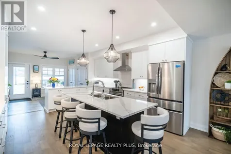 17 Quarry Road Penetanguishene ON L9M 0W6