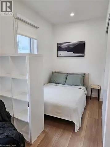 268 Oakdale Avenue St. Catharines ON L2P 2K4