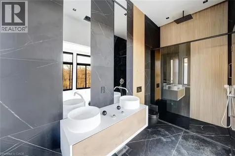 5599 Osprey Avenue Niagara Falls ON L2H 0M2