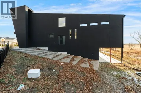 5599 Osprey Avenue Niagara Falls ON L2H 0M2