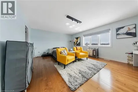 59 Greti Drive Hamilton ON L9B 0E3