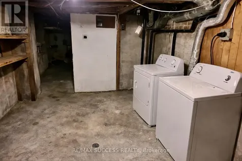 44 Albion Street Brantford ON N3T 3M3