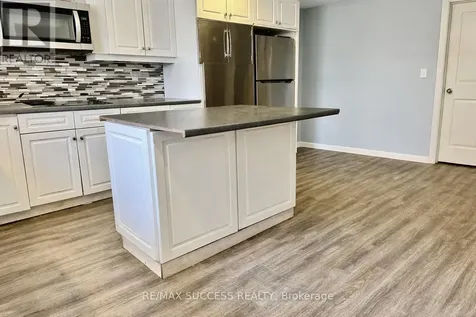 44 Albion Street Brantford ON N3T 3M3