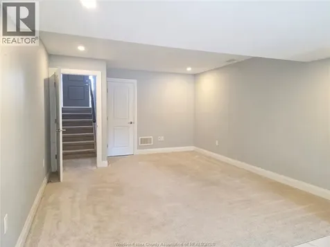 712 Faleria Street Lakeshore ON N8L 0K1
