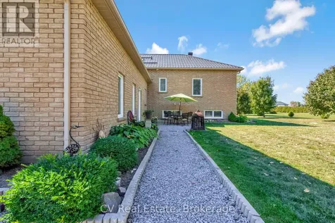 2884 Sunnydale Lane Ramara ON L0K 1B0