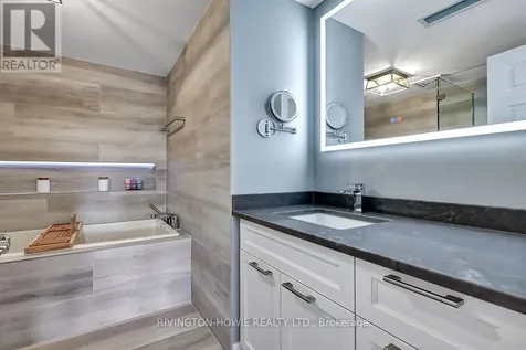 36 Robson Court Ottawa ON K2K 2W1