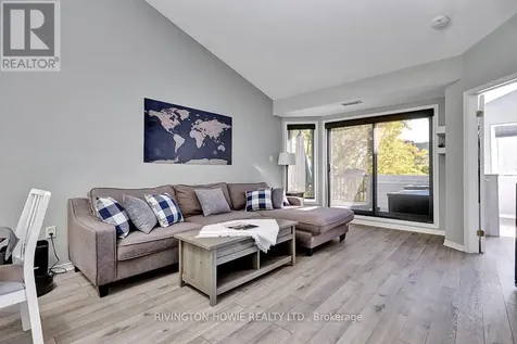 36 Robson Court Ottawa ON K2K 2W1
