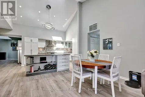 36 Robson Court Ottawa ON K2K 2W1