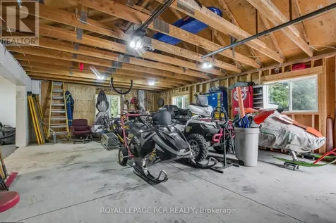17 Deaken Drive East Luther Grand Valley ON L9W 0Z8