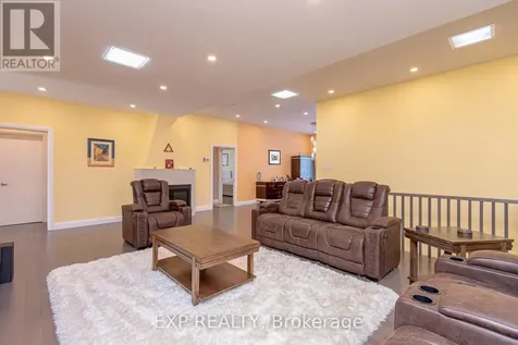 1473 Rosebella Avenue West Ottawa ON K1T 1E5