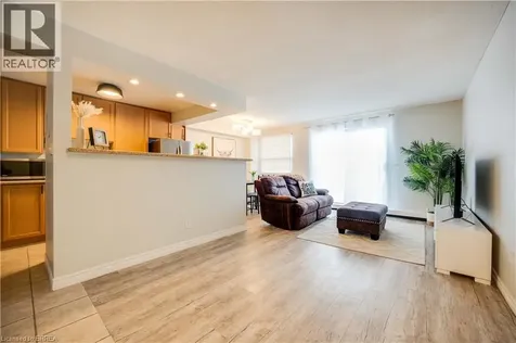 793 Colborne Street East Brantford ON N3S 7J3