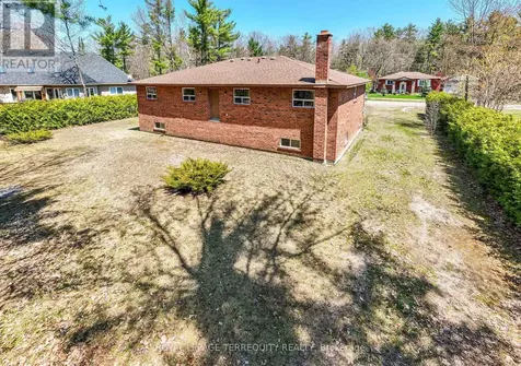 46 Stocco Circle Tiny ON L0L 2T0