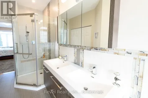 20 Marine View Drive Collingwood ON L9Y 5A3