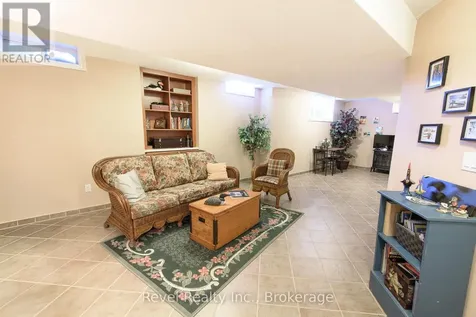 20 Marine View Drive Collingwood ON L9Y 5A3