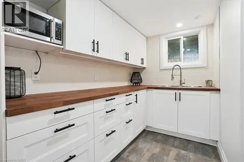 93 Westgate Park Drive St. Catharines ON L2N 5X1