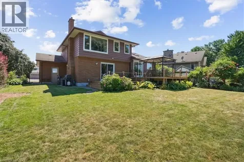 93 Westgate Park Drive St. Catharines ON L2N 5X1