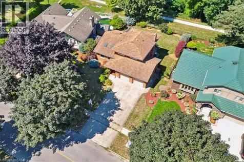93 Westgate Park Drive St. Catharines ON L2N 5X1