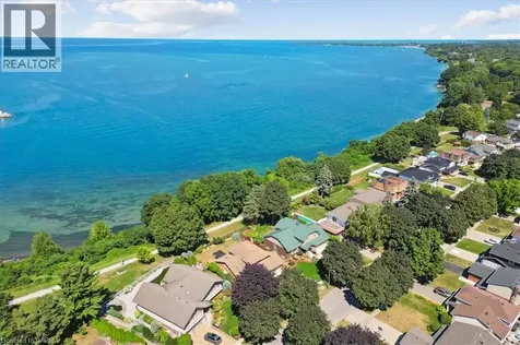93 Westgate Park Drive St. Catharines ON L2N 5X1