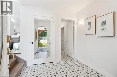 93 Westgate Park Drive St. Catharines ON L2N 5X1