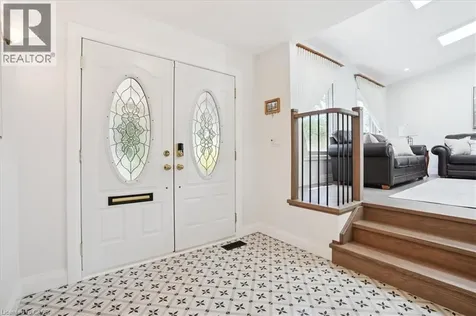 93 Westgate Park Drive St. Catharines ON L2N 5X1