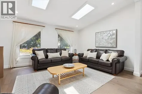 93 Westgate Park Drive St. Catharines ON L2N 5X1