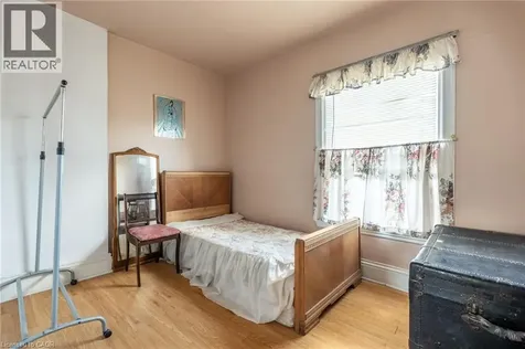128 Hess Street North Hamilton ON L8R 2T2