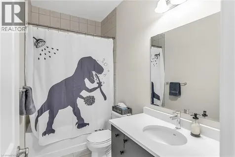 261 Woodbine Avenue Kitchener ON N2R 0S7