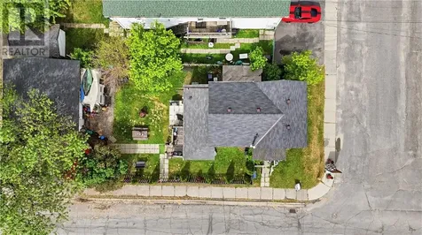 435 Clinton Avenue Sudbury ON P3B 2S2