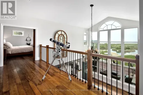 156 Bartlett Boulevard Collingwood ON L9Y 5C9