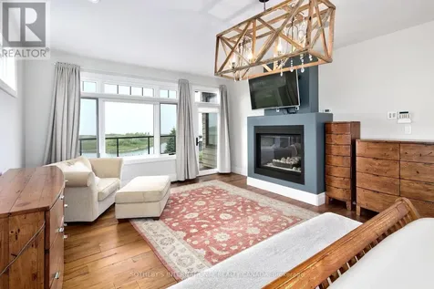 156 Bartlett Boulevard Collingwood ON L9Y 5C9