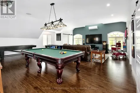156 Bartlett Boulevard Collingwood ON L9Y 5C9