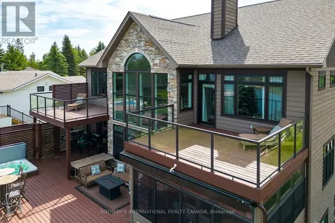 156 Bartlett Boulevard Collingwood ON L9Y 5C9