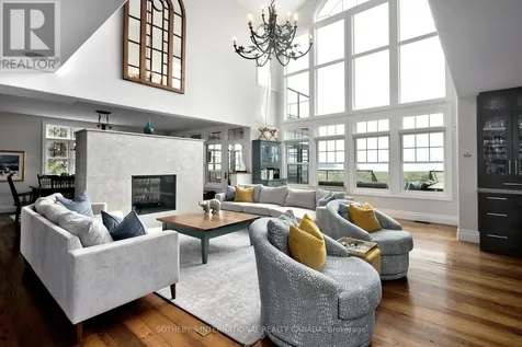 156 Bartlett Boulevard Collingwood ON L9Y 5C9