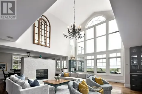 156 Bartlett Boulevard Collingwood ON L9Y 5C9