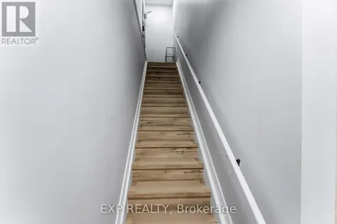 182 Murray Street Ottawa ON K1N 5M8