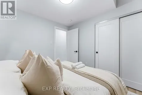 182 Murray Street Ottawa ON K1N 5M8