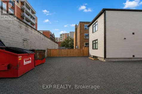 182 Murray Street Ottawa ON K1N 5M8