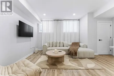 182 Murray Street Ottawa ON K1N 5M8